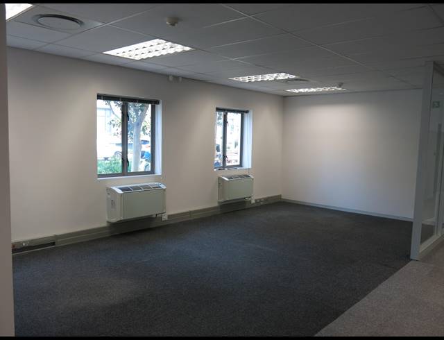 712M² OFFICE TO LET IN CENTURY CITY